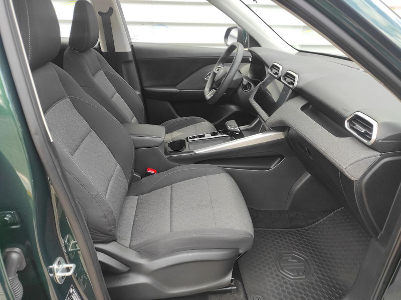 MG ZS 1,5 145kW Hybrid+ Essent AT TZ - fotka 14 z 41