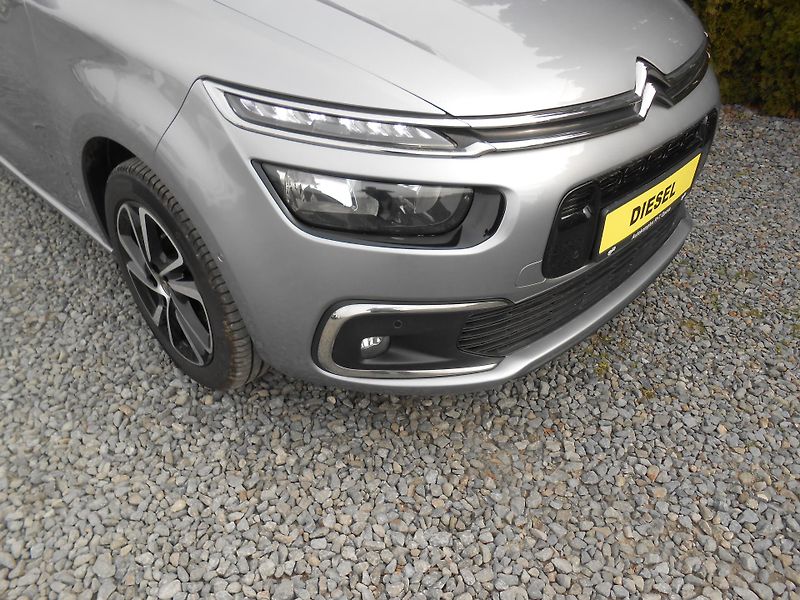 Citroën SpaceTourer 1.6HDi,NAVI, Tažné, Automat!! - fotka 12 z 45