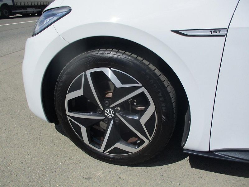 Volkswagen ID.3 PRO PERFOR 150kW (62kWh) 93TKM - fotka 26 z 52