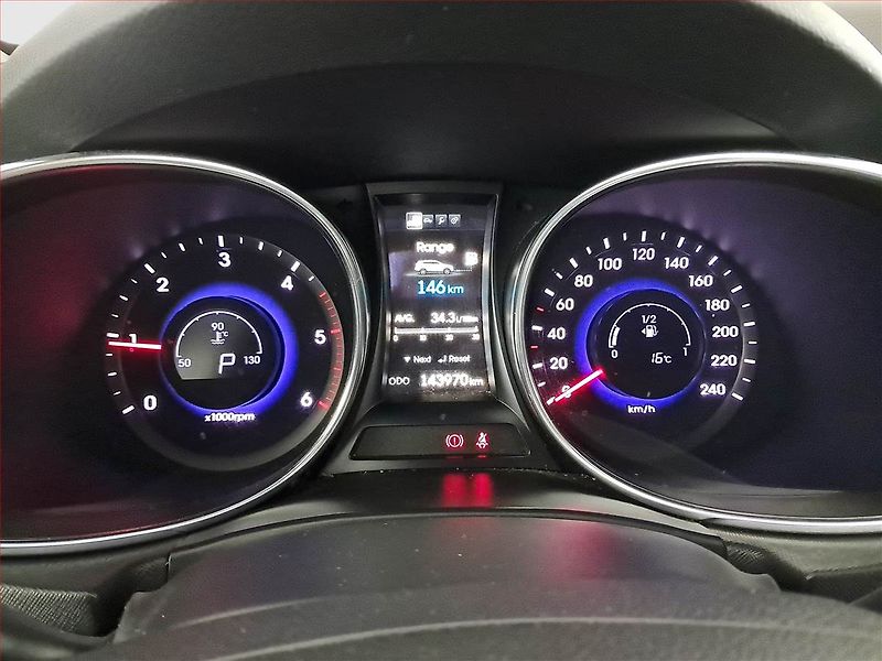 Hyundai Santa Fe (2015) 2.2 CRDi, 4X4, Automat - fotka 11 z 26