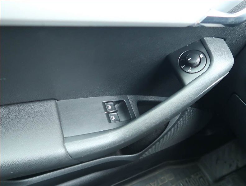 Škoda Octavia (2015) Ambition 1.6 TDI, Automat - fotka 16 z 16