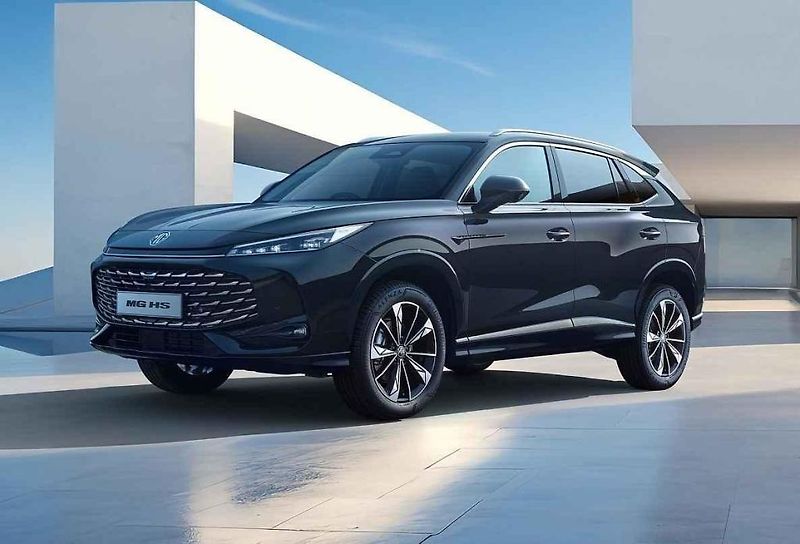 MG uvádí na trh novou generaci rodinného SUV HS