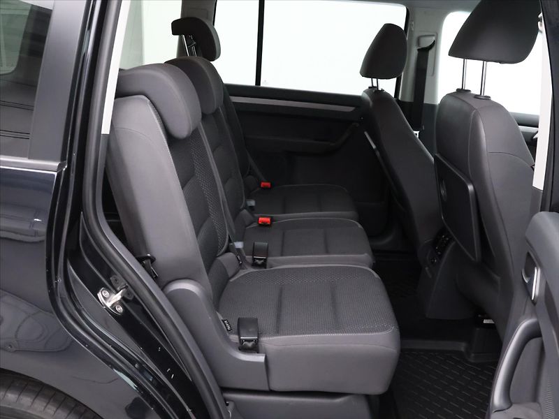 Volkswagen Touran 2,0 TDI 103kW Comfortline Klim - fotka 13 z 26