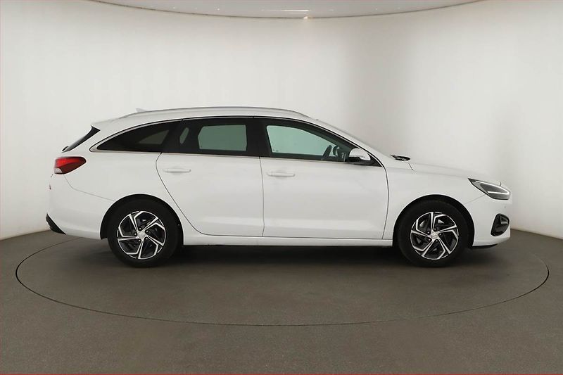 Hyundai i30 (2021) 1.6 CRDi, ČR,1.maj, Serv.kniha - fotka 6 z 14