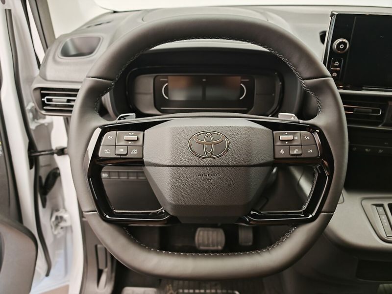 Toyota ProAce City Full Electric (50kWh) - 1 E-To - fotka 15 z 24