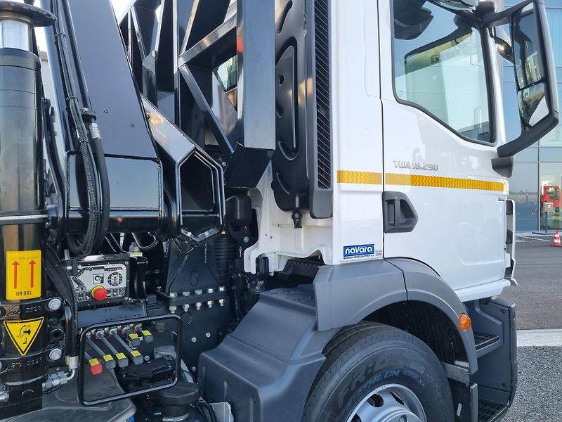MAN TGM 18.290 TRAKTOR RUKA KONTEJNER  - fotka 11 z 12