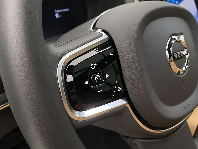 Volvo XC90 T8 AWD RECHARGE REZERVACE - fotka 20 z 74