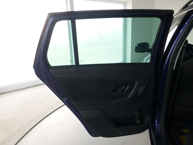 Škoda Fabia (2010) 1,2TSI*63KW**ALU**VYHŘ.SEDADLA - fotka 13 z 25