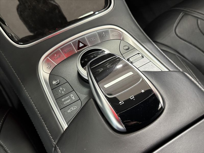 Mercedes-Benz Třídy S 500 4M AMG MASÁŽE ILS - fotka 11 z 23