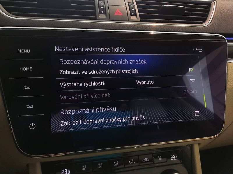 Škoda Superb (2020) Laurin&Klement 2.0 TSI 4x4 (20 - fotka 23 z 30
