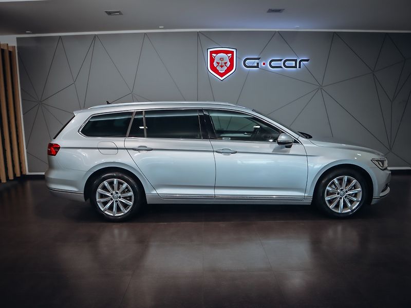 Volkswagen Passat Variant 1.5 TSI Highline Variant - fotka 4 z 28
