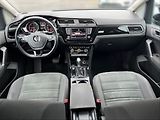 Volkswagen Touran 2,0 TDI Highline DSG Cebia - náhled 9