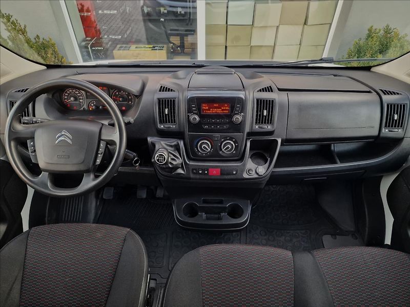Citroën Jumper 2.2HDI L2H2 6-míst,ČR,1.Maj. - fotka 24 z 45