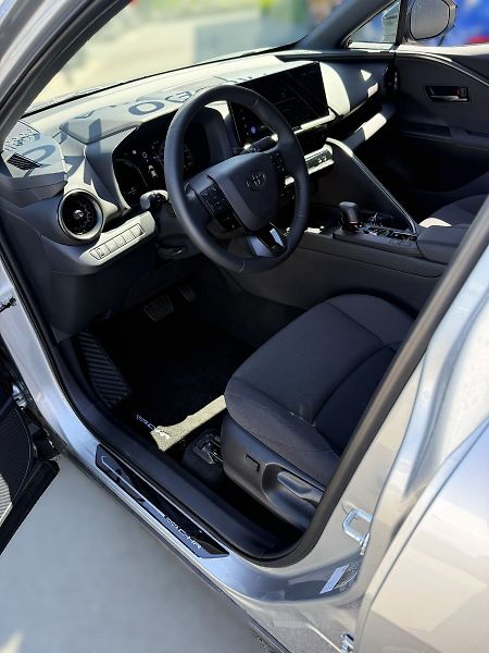 Toyota C-HR Style - fotka 5 z 6