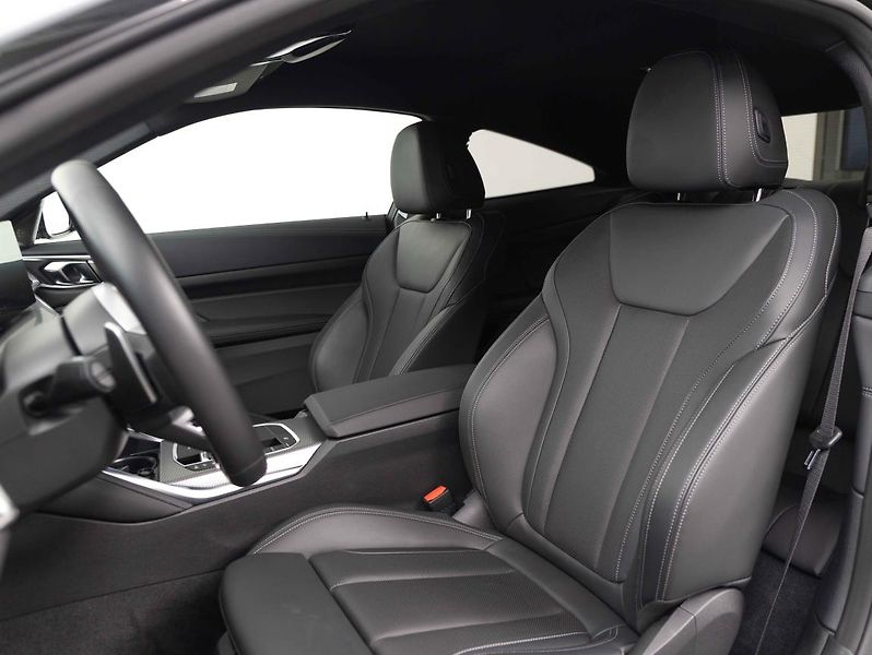 BMW Řada 4 430d xDrive Coupe - fotka 18 z 22