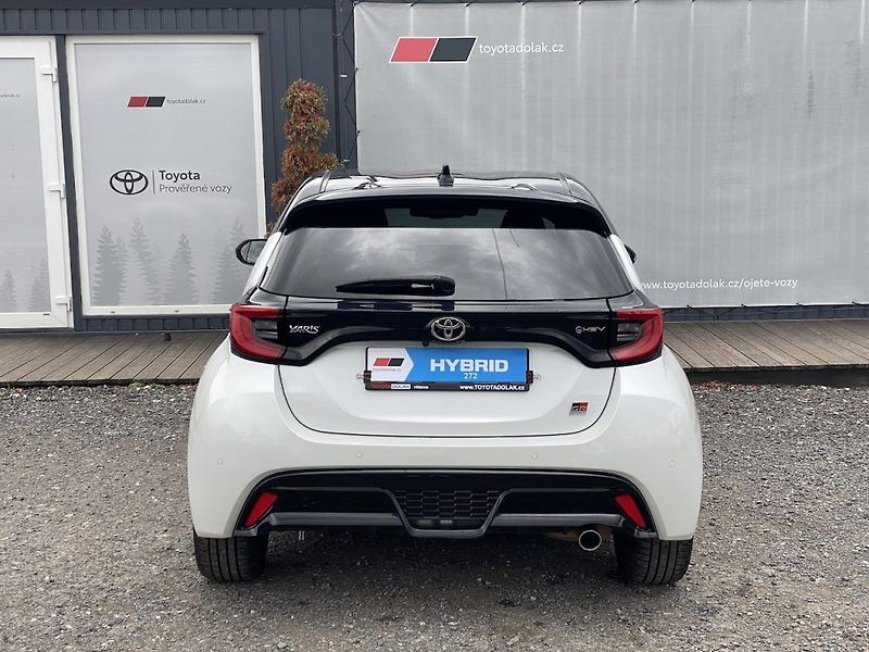 Toyota Yaris 1.5HEV 130, ČR, GR Sport, DPH - fotka 6 z 18