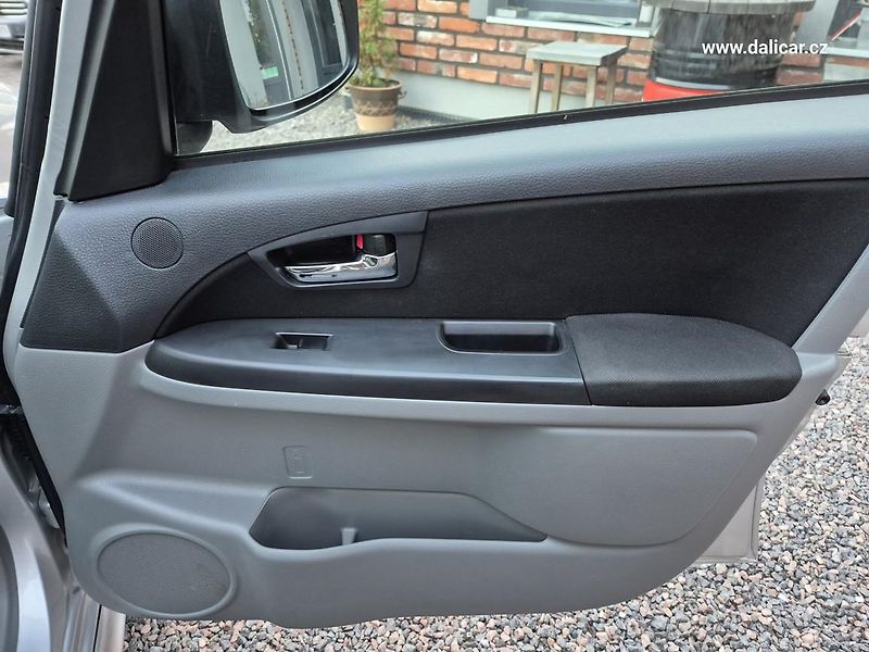 Suzuki SX4 (2013) 1.6VVT 88KW CITY + - fotka 37 z 53