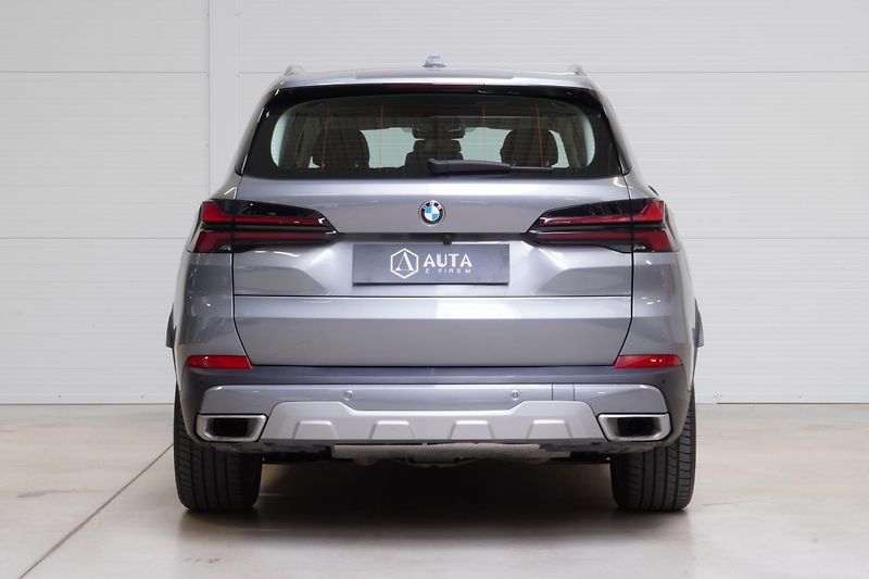 BMW X5 Xdrive30d,ČR,DPH,360,HUD,ACC - fotka 7 z 39