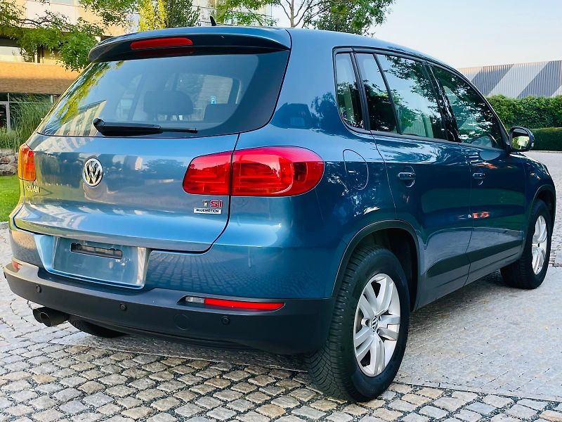 Volkswagen Tiguan 1.4TSI MANUÁL 1MAJITEL SENZORY - fotka 11 z 40