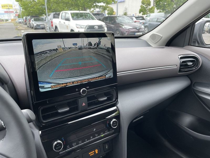 Toyota Yaris Cross 1.5 Hybrid 130k ODBĚR 6/2026 - fotka 17 z 29