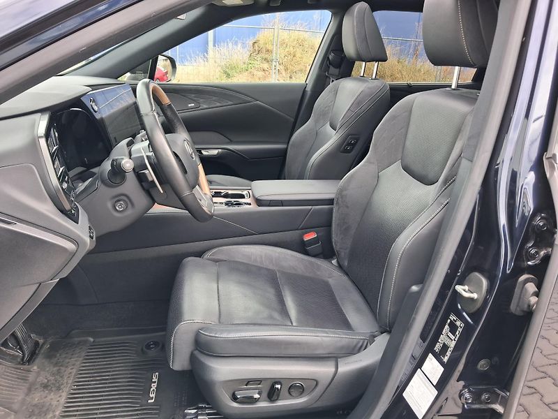 Lexus RX 350h 2,5 HSD e-CVT Luxury 4×4 E-FOU - fotka 12 z 27