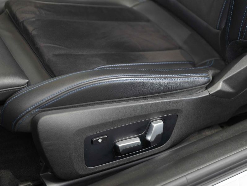 BMW Řada 4 M440i xDrive Coupé - fotka 22 z 22