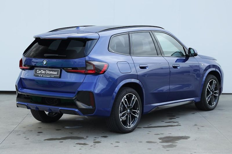 BMW X1 xDrive23d - fotka 8 z 8