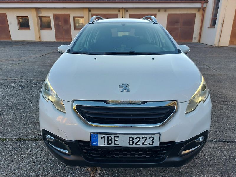 Peugeot 2008 (2015) 1,6VTi 88kw ČR 1.maj. - fotka 2 z 17