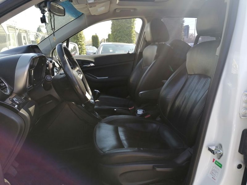 Chevrolet Orlando (2011) 2.0CDTi 120kW Šíbr,Kůže,7-míst - fotka 9 z 27