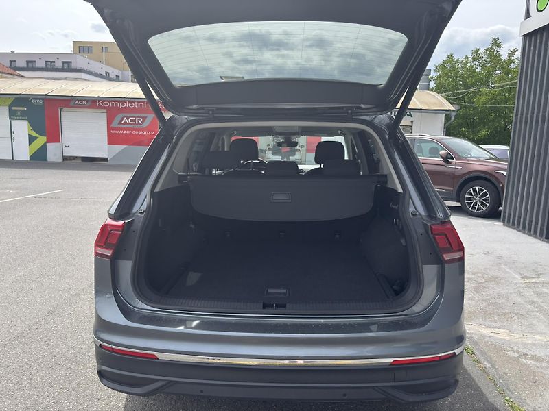 Volkswagen Tiguan (2023) Allspace Life 1.5 TSI - fotka 18 z 18