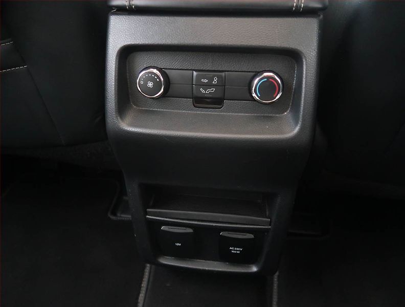 Ford S-MAX (2017) Vignale 2.0 EcoBoost, Automat - fotka 30 z 30