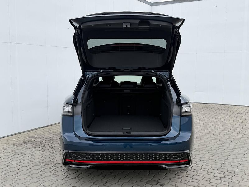 Volkswagen ID.7 Tourer (2026) GTX People 86kWh 4Motion - fotka 4 z 8