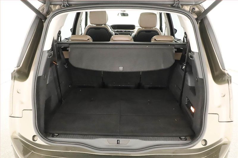 Citroën C4 Picasso (2014) 2.0 HDI, 7 míst, Xenony - fotka 19 z 19