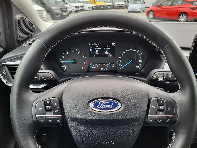 Ford Puma 1.0 EcoBoost mHEV 92kW automat - fotka 10 z 44