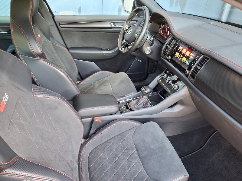 Škoda Kodiaq (2023) RS Challenge DSG 4x4 2,0TSi 18 - fotka 13 z 35