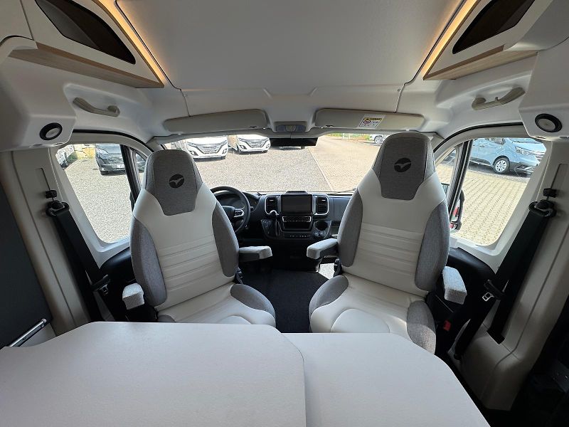 Pilote (2026) V630S Expression - fotka 19 z 47
