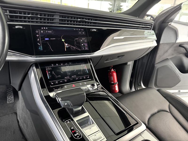 Audi Q8 50TDI Quattro*S-LINE*REZERVACE - fotka 21 z 42