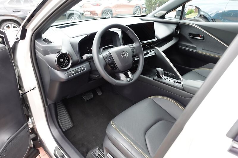 Toyota C-HR 2,0HSD 4x4 Executive Premiere - fotka 13 z 37