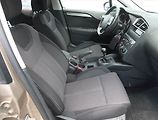 Citroën C4 (2015) 1.6 HDi, Tempomat - náhled 9