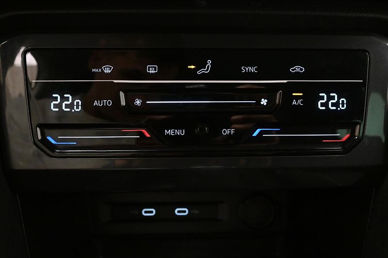 Volkswagen Tiguan 2,0 TDI 110 kW LIFE Záruka až - fotka 21 z 32