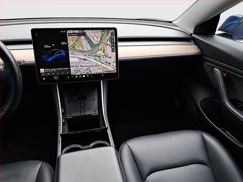 Tesla Model 3 (2019) Long Range 4WD 78kWh, SoH 81% - fotka 8 z 21