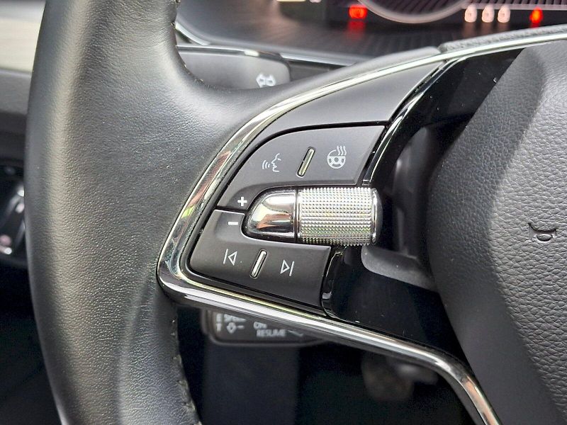 Škoda Superb (2022) Style Plus Top 2,0TDi 110kW - fotka 18 z 35