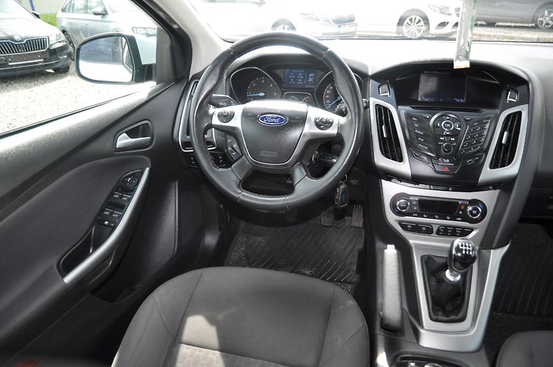 Ford Focus 1.6TDCi 85kW KOMBI - fotka 5 z 13