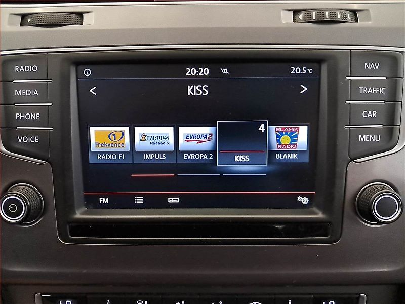 Volkswagen Golf (2015) 1.6 TDI, Serv.kniha, Navi - fotka 13 z 16