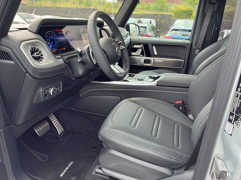 Mercedes-Benz Třídy G G 580 s technologií EQ - fotka 15 z 31