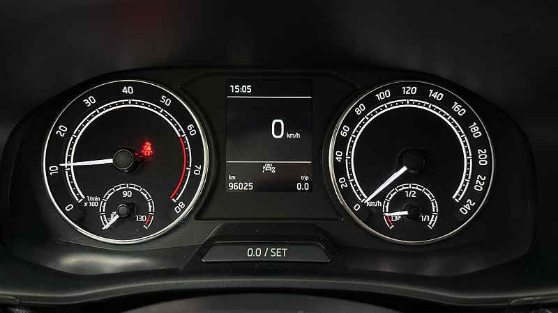 Škoda Fabia 1.0 TSI Style - fotka 10 z 23