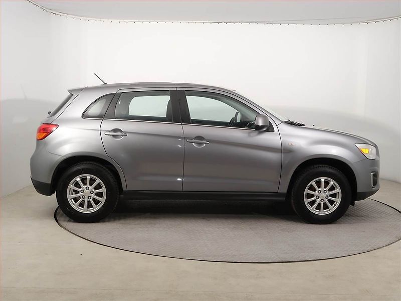 Mitsubishi ASX (2015) 1.6 MIVEC, Tempomat - fotka 6 z 19