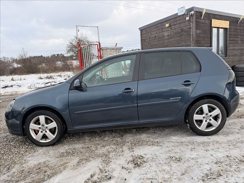 Volkswagen Golf 1,4 TSI DIGIKLIMA 6KVALT - fotka 8 z 24