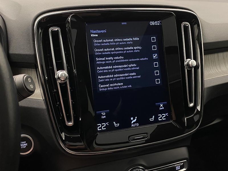 Volvo XC40 T4 AWD INSCRIPTION AUT CZ - fotka 44 z 47
