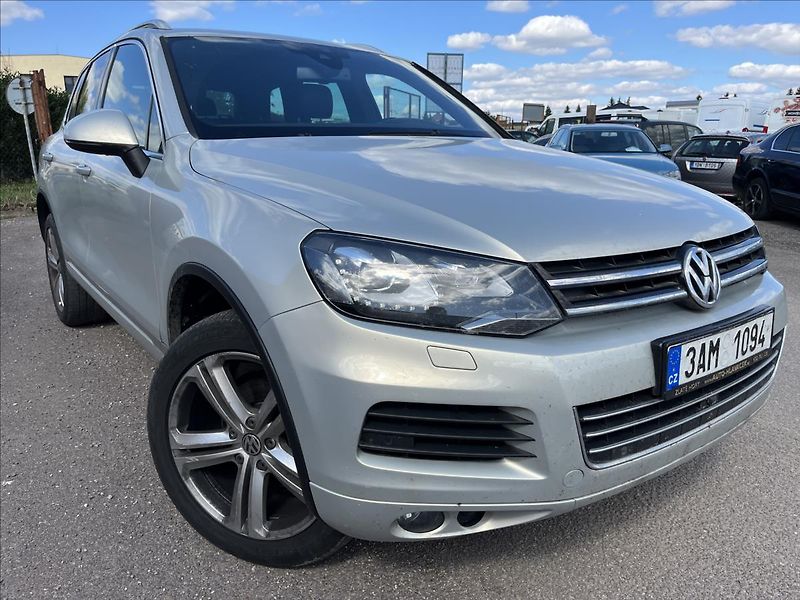 Volkswagen Touareg 3,0 TDi V6 180KW 4x4 TAŽNÉ - fotka 45 z 50